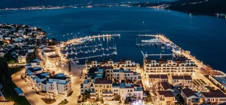Appartamento Blue Sea Herceg Novi Esterno foto