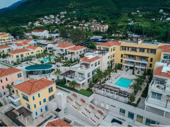 Appartamento Blue Sea Herceg Novi Esterno foto