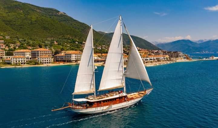 Appartamento Blue Sea Herceg Novi Esterno foto