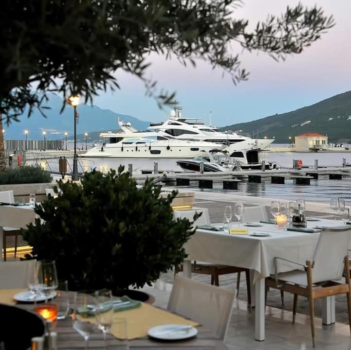 Appartamento Blue Sea Herceg Novi Esterno foto
