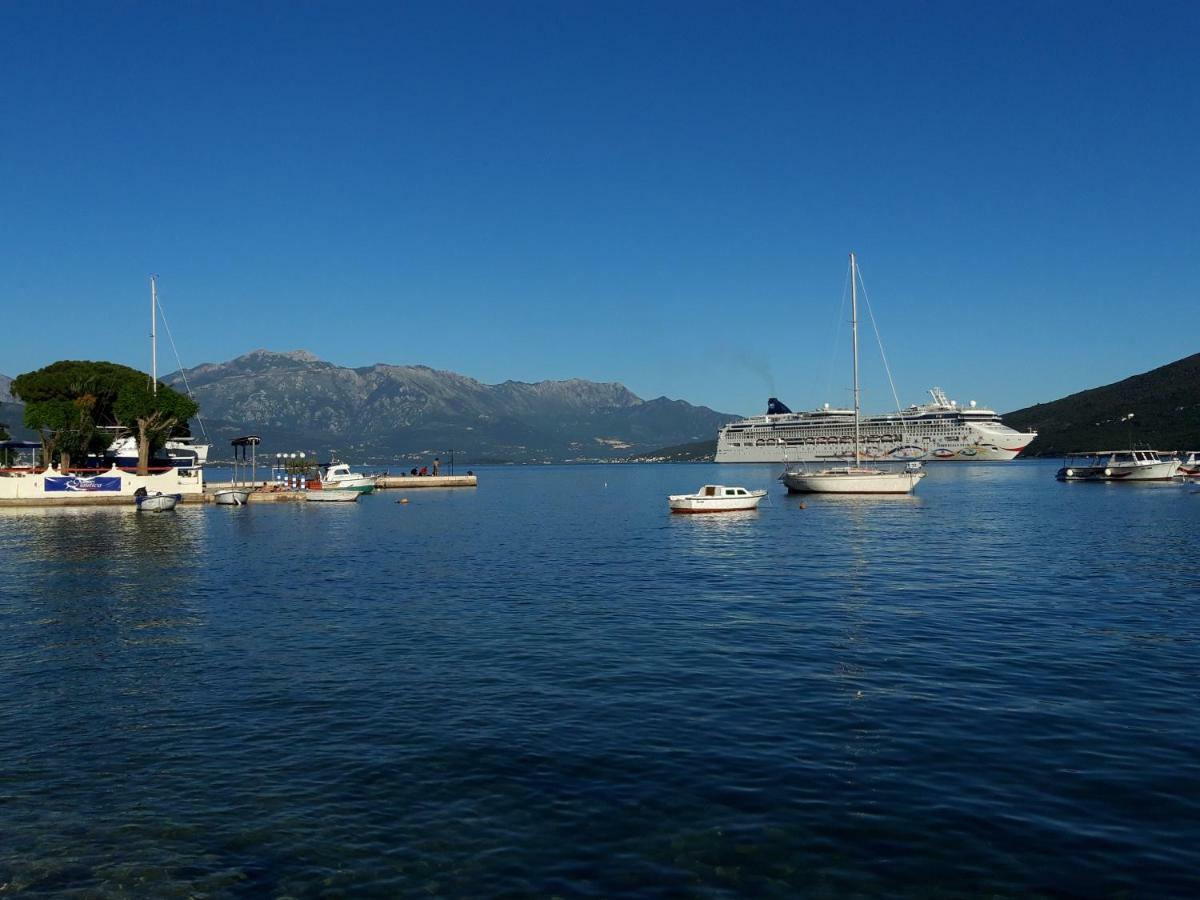 Appartamento Blue Sea Herceg Novi Esterno foto
